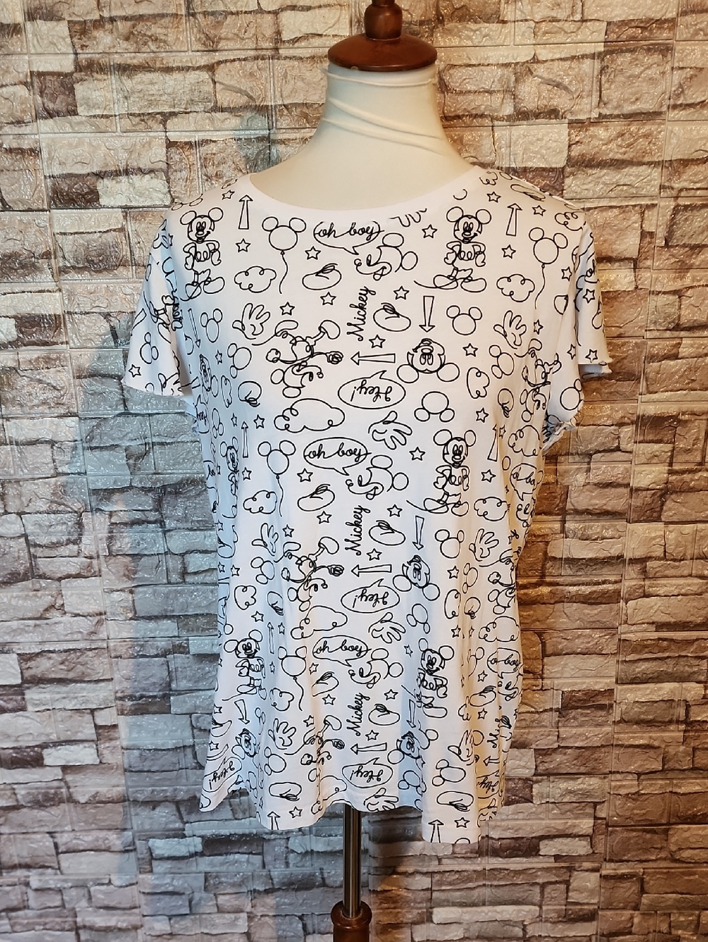 Disney White Graphic Mickey Mouse Tee